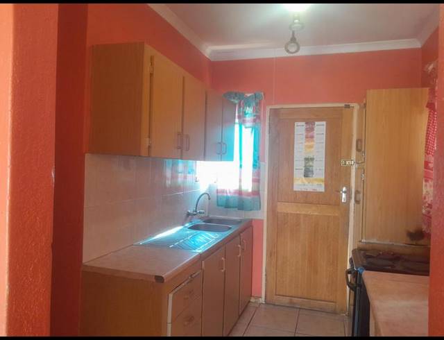 3 BEDROOM HOUSE FOR SALE IN BENDOR EXT 7